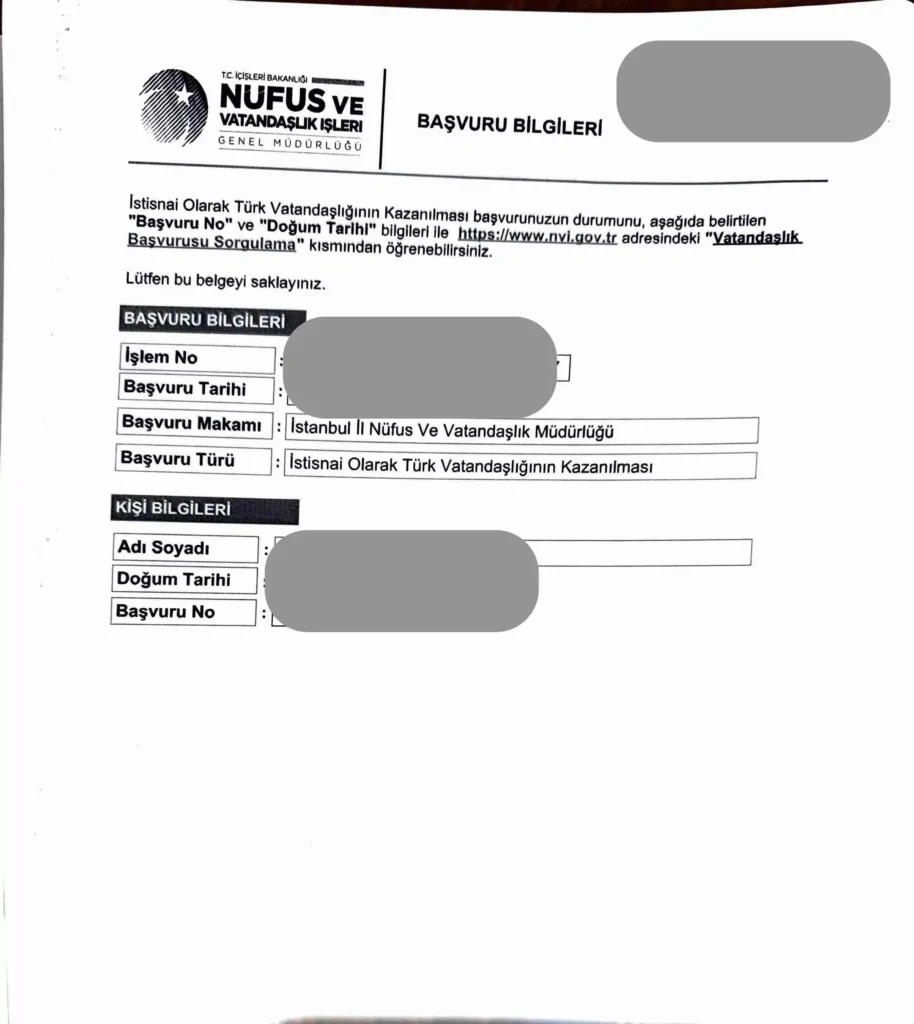 Vatandaşlık başvurusu için nüfus müdürlüğünden başvuru sonrasında verilen kağıt. Bu kağıttan başvuru numarası ile vatandaşlık başvurunuzu takip edebilirsiniz.