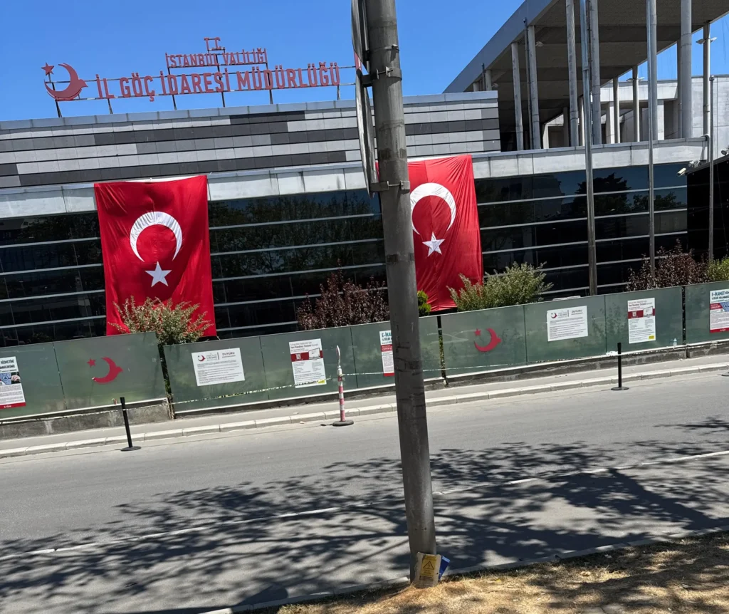 İstanbul yabancı avukatı vatandaşlık başvurusu avukatı cihat baltaş